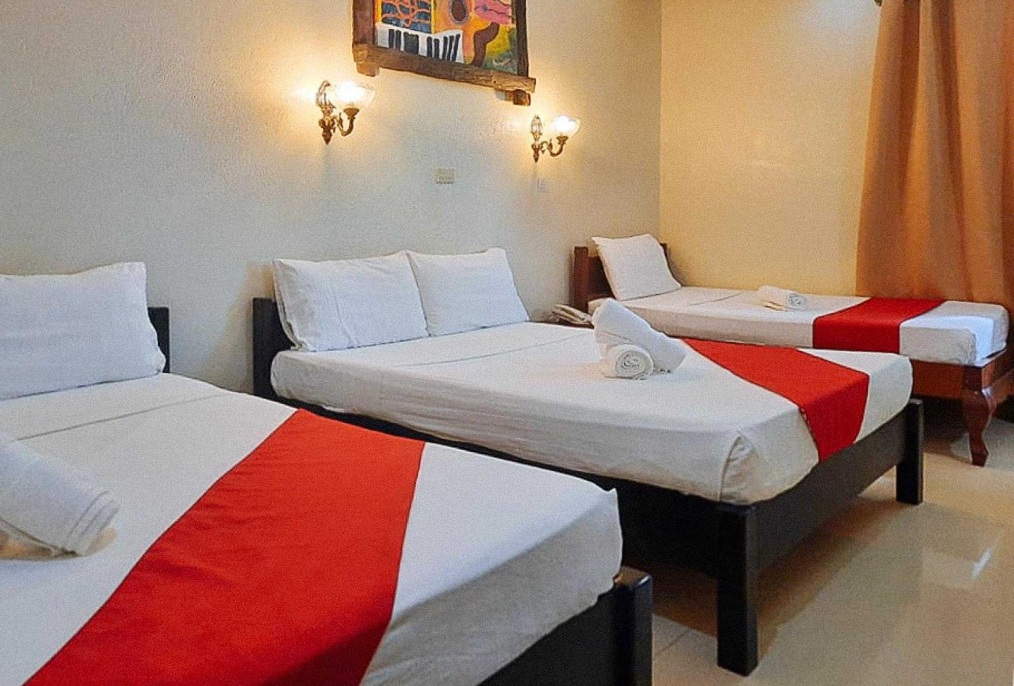 Reddoorz At New Casamila Hotel Palawan Puerto Princesa Exteriör bild